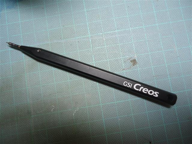 ダイソーの2mmシャープ鉛筆にラインチゼル替刃を取り付け マゴトログ シュミニイキル