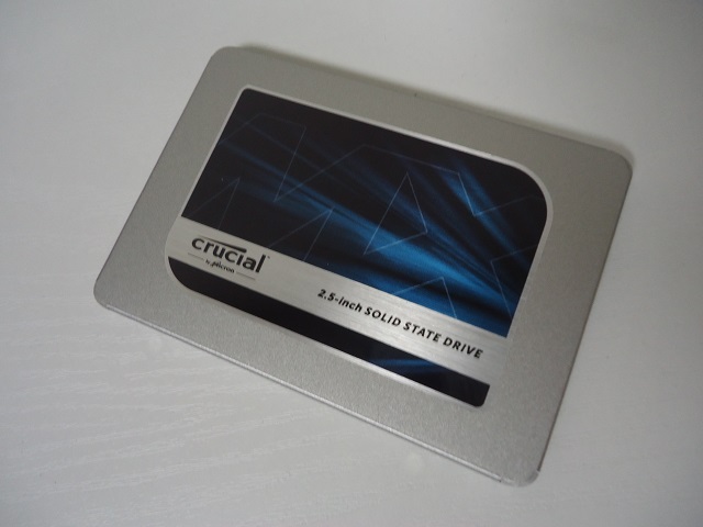 Crucial SSD MX500 開封とベンチマーク