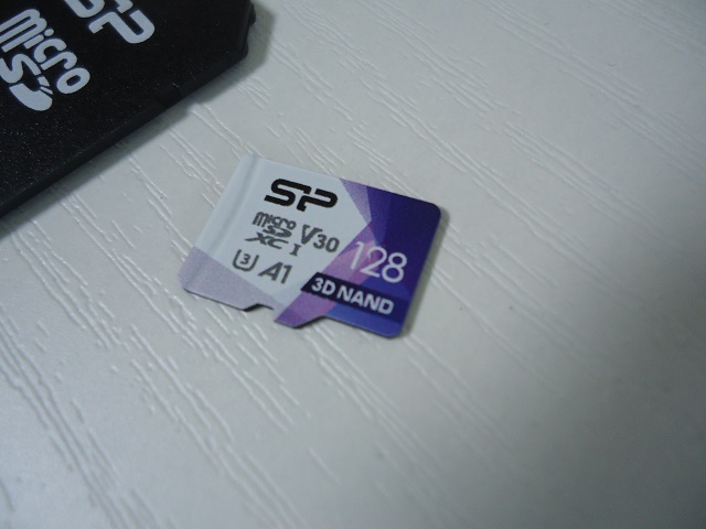 SiliconPower microSD 128GB class10 UHS-1 U3 3D Nand 開封とベンチマーク