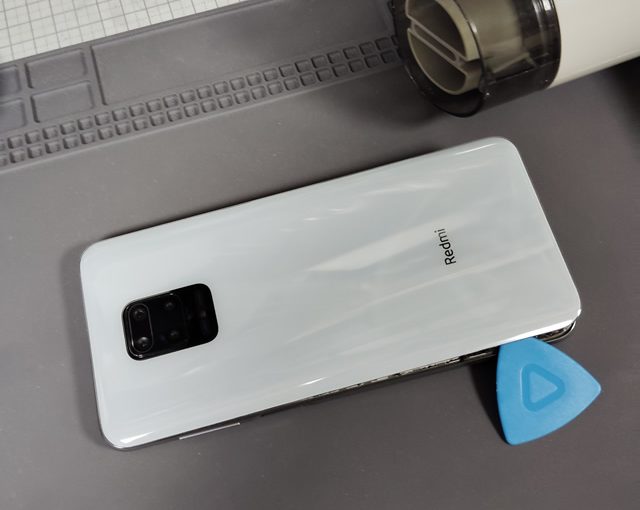 Xiaomi Redmi Note 9S のバッテリーを交換する