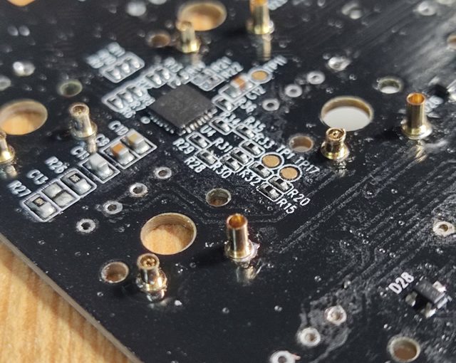 Razer Orbweaverのキースイッチをホットスワップ化してみた（その４）ソケットの取り付け